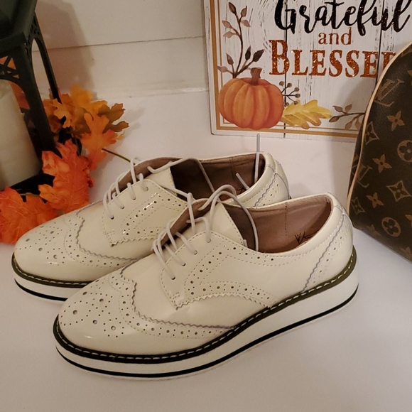 Shoes - Picture 3 of 3